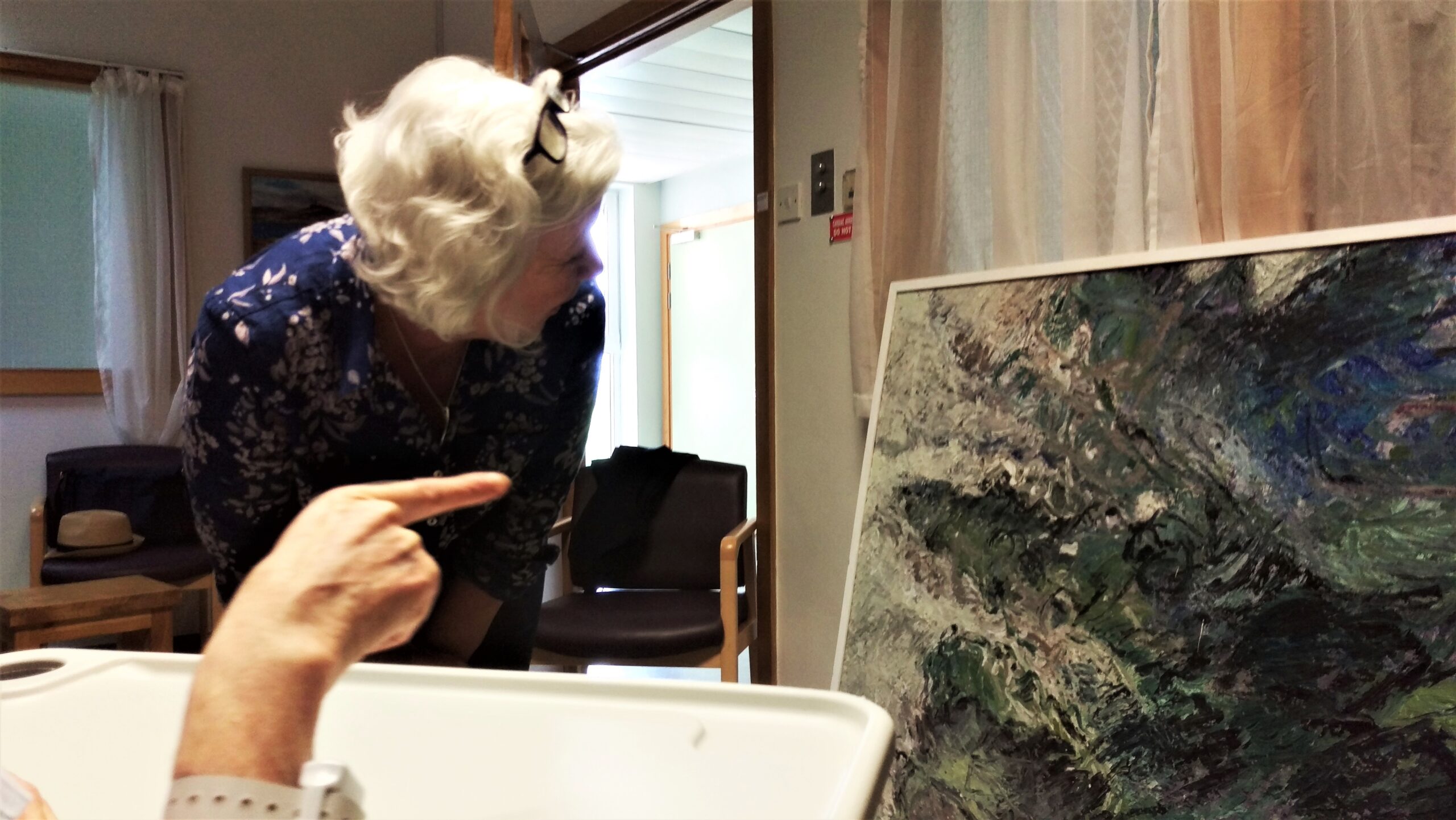 Image shown: Artist Caroline Schofield leads an Open Gallery session at University Hospital Waterford. Photo credit: Maeve Butler.